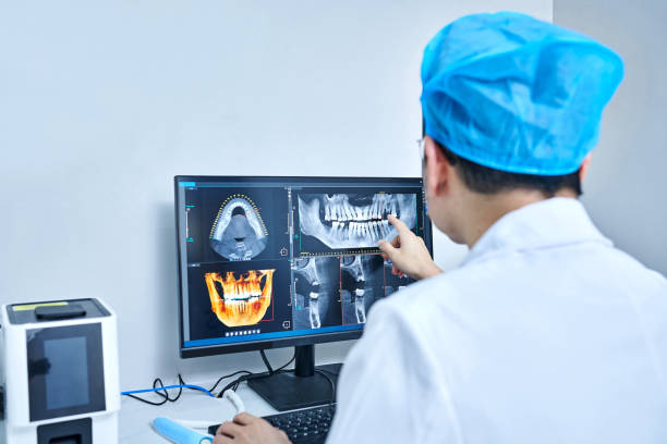Best Weekend Emergency Dental Services in Russells Point, OH